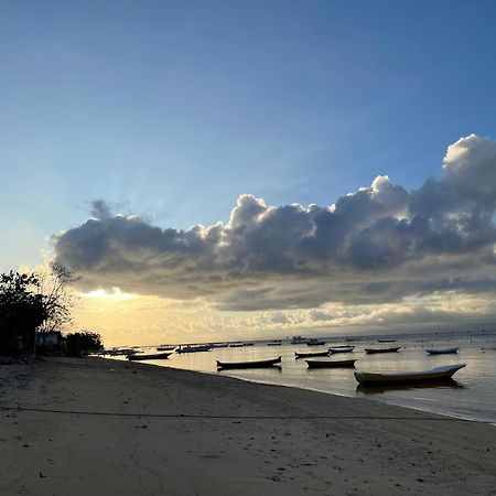 Mangrove Beach Hut Нуса-Лембонган Экстерьер фото